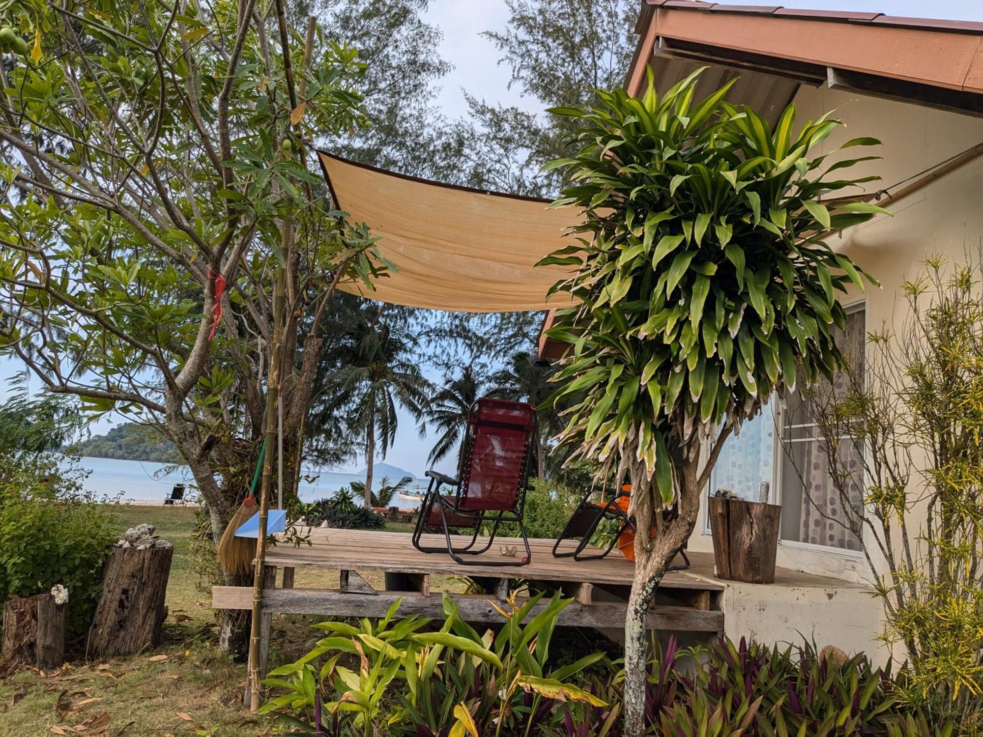 Tk Beach Resort Koh Mak Exteriör bild